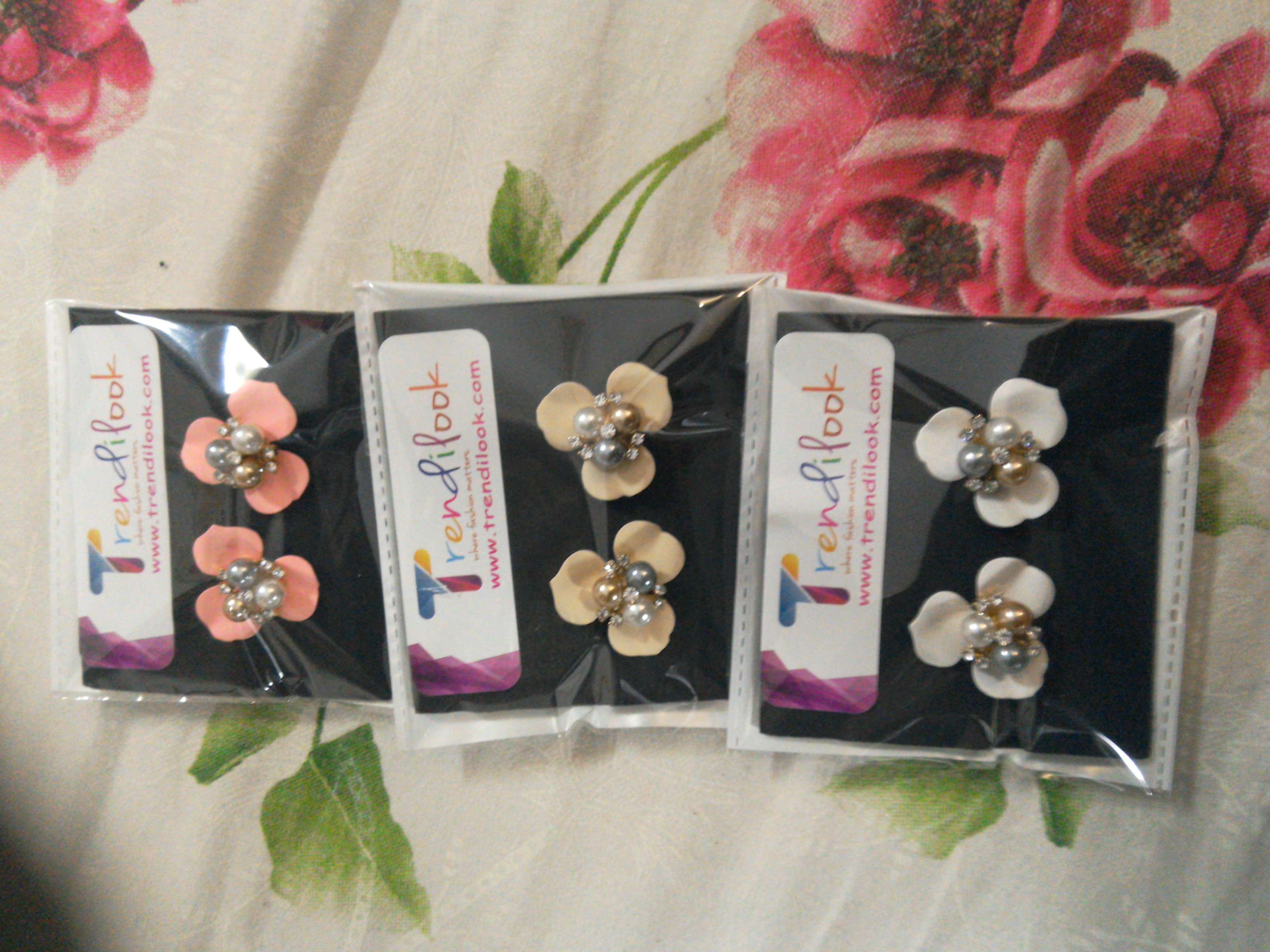 Trendilook Premium Quality Flower Pearl Earring