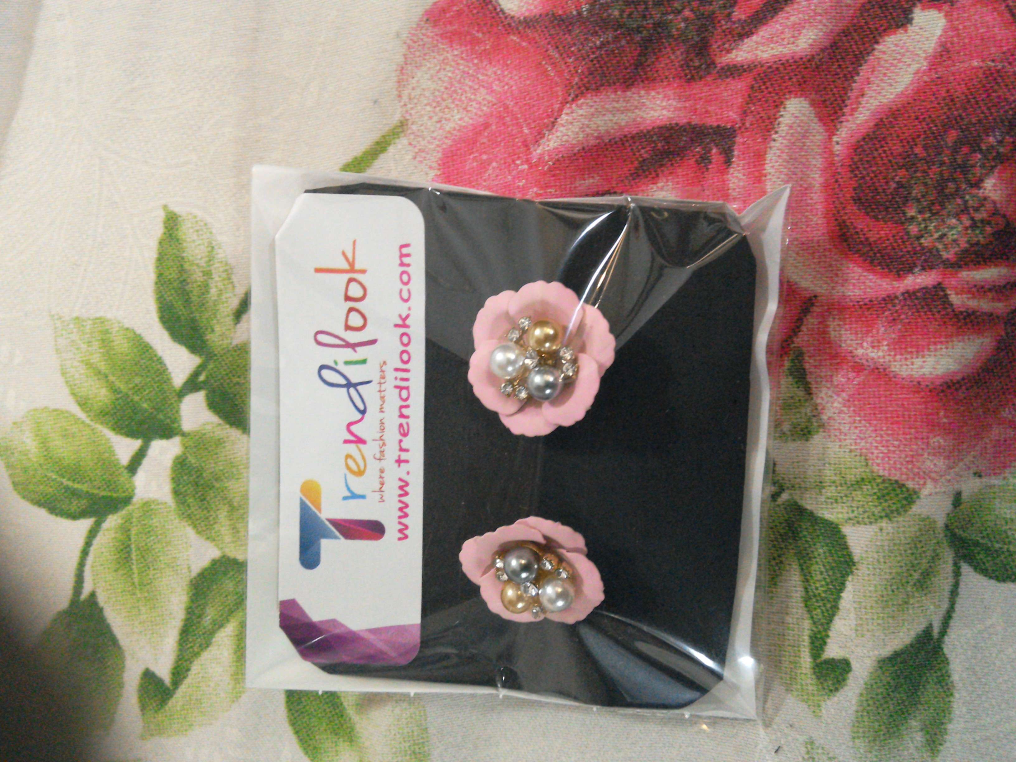 Trendilook Premium Quality Pearl Stud Earring