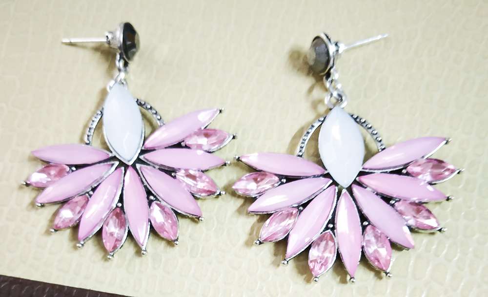 Trendilook Stylish Pink Stud Cute Earring - Image 4