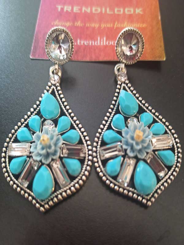 Trendilook Stylish Pink Dangle and Drop Stud Earring