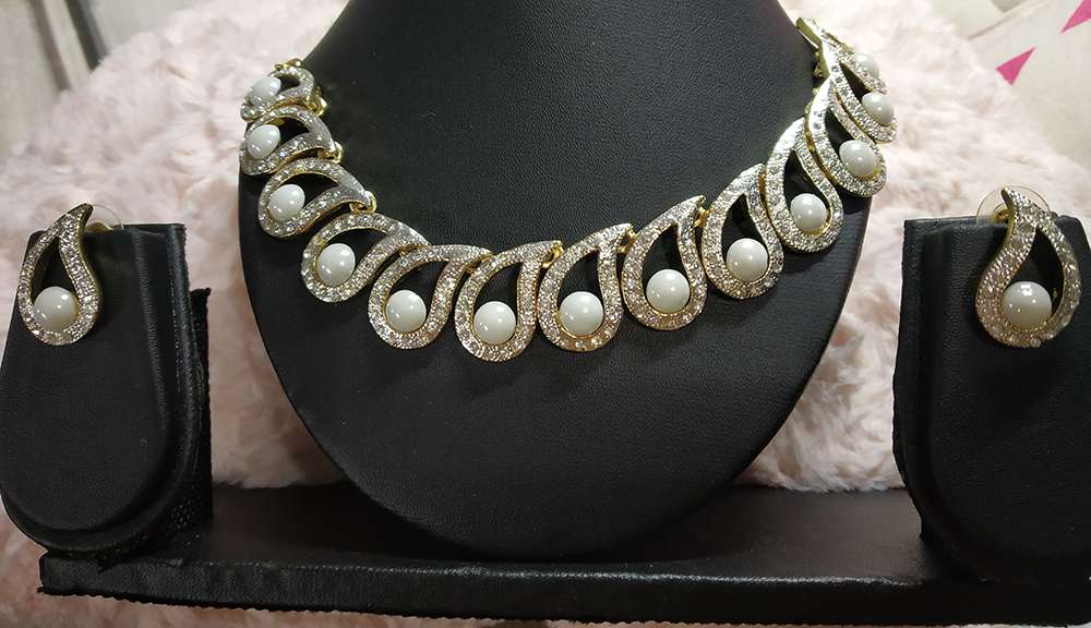 Trendilook Pearl Necklace Set for Wedding and Party - Image 3