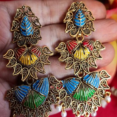 Trendilook Oxidized Gold Layered Earring