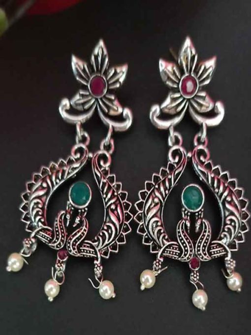 Trendilook German Silver Kundan Earring