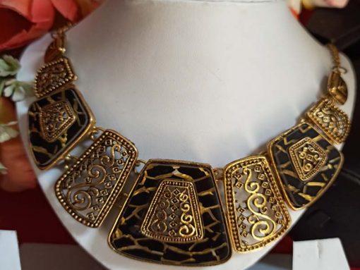 Trendilook Oxidized Gold Choker Neckpiece