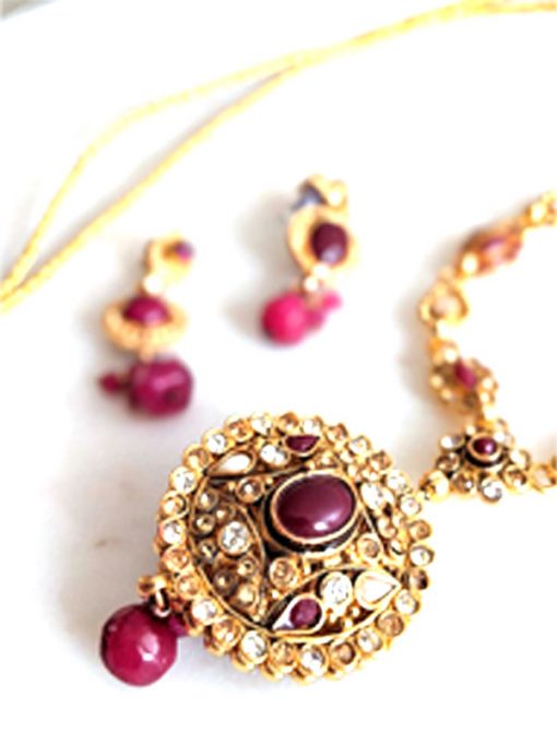 Trendilook Beautiful Maroon Color Kundan Stone Set for Ladies