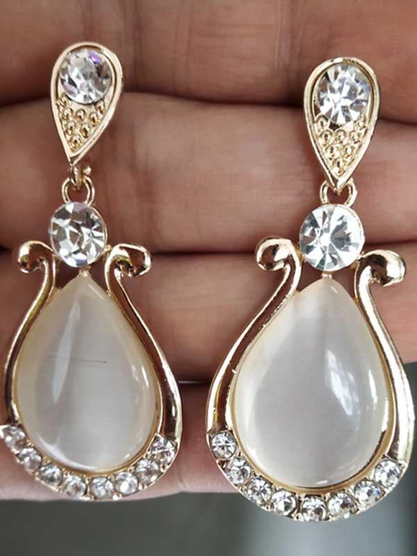 American Diamond Dangle Party Wear Earring - Glamaya-sgquangbinhtourist.com.vn