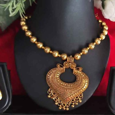 Trendilook Gold Plated Necklace Set