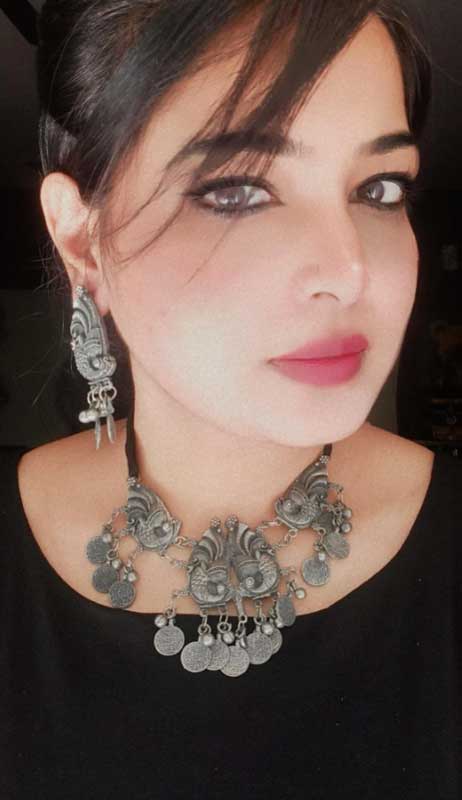 Trendilook Black Polished Coin Necklace Set - Image 2
